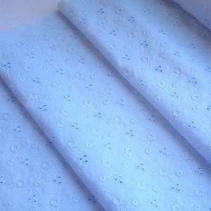 malbers-fabrics-broderie-anglais-ba3012