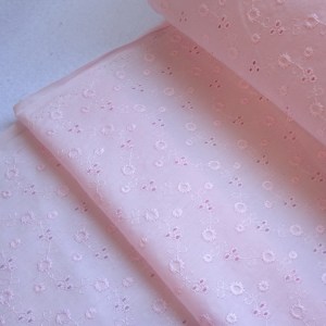 malbers-fabrics-broderie-anglais-ba4017