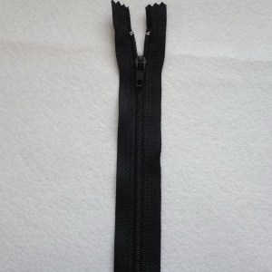 malbers-fabrics-zips-zip68f0131